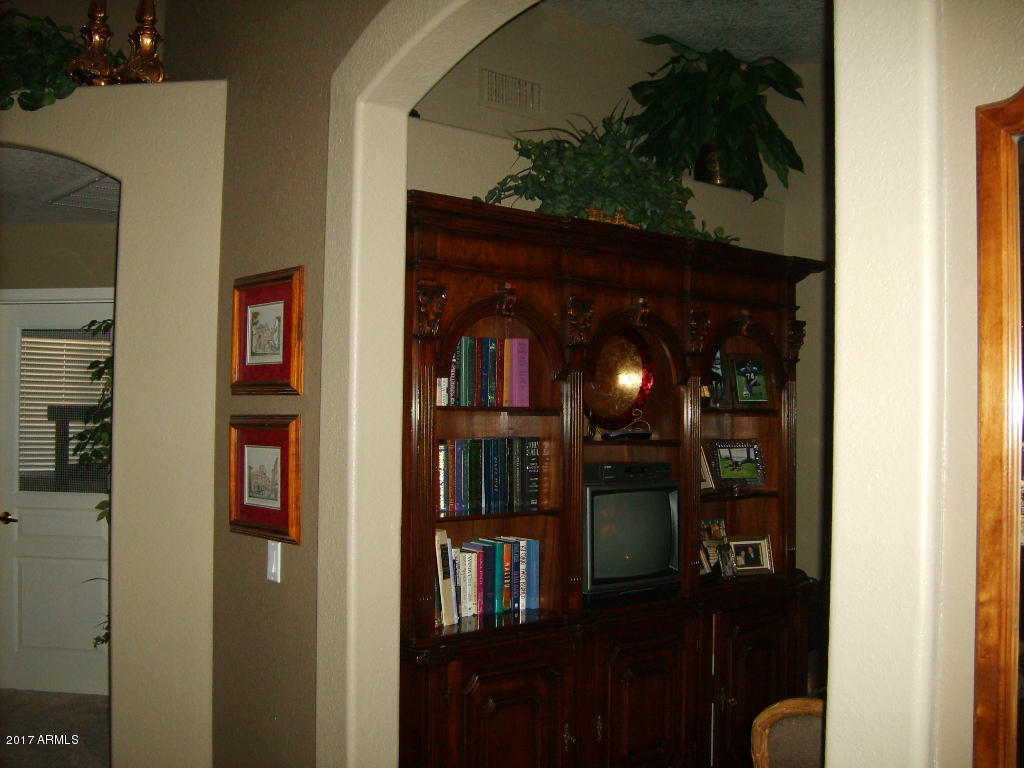 192 W Sagebrush St, Gilbert, AZ 85233 photo 4