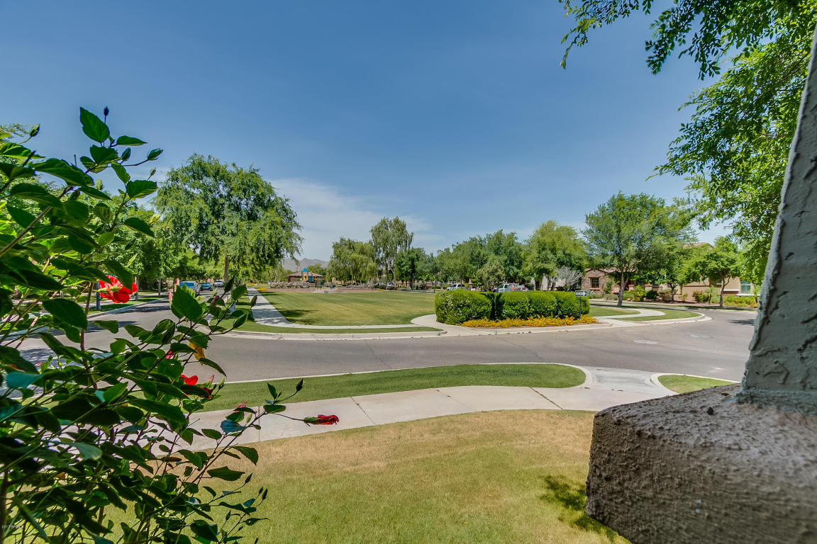 20385 W Shadow St, Buckeye, AZ 85396 photo 8