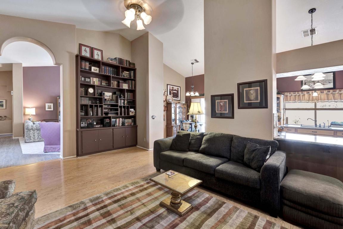 318 E South Fork Dr, Phoenix, AZ 85048 photo 7