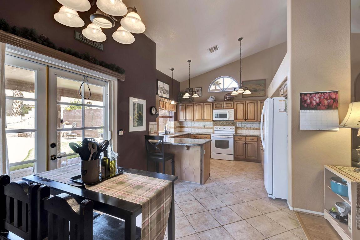 318 E South Fork Dr, Phoenix, AZ 85048 photo 6