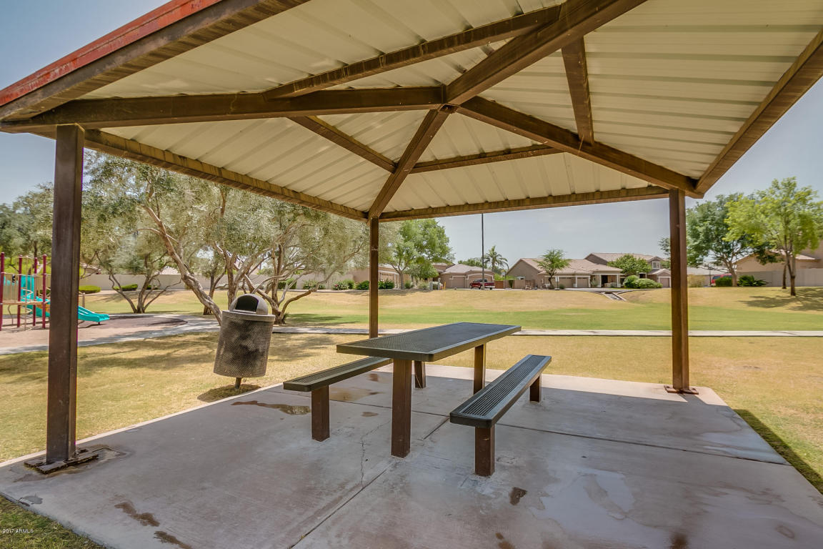 272 W Temple Ct, Gilbert, AZ 85233 photo 20