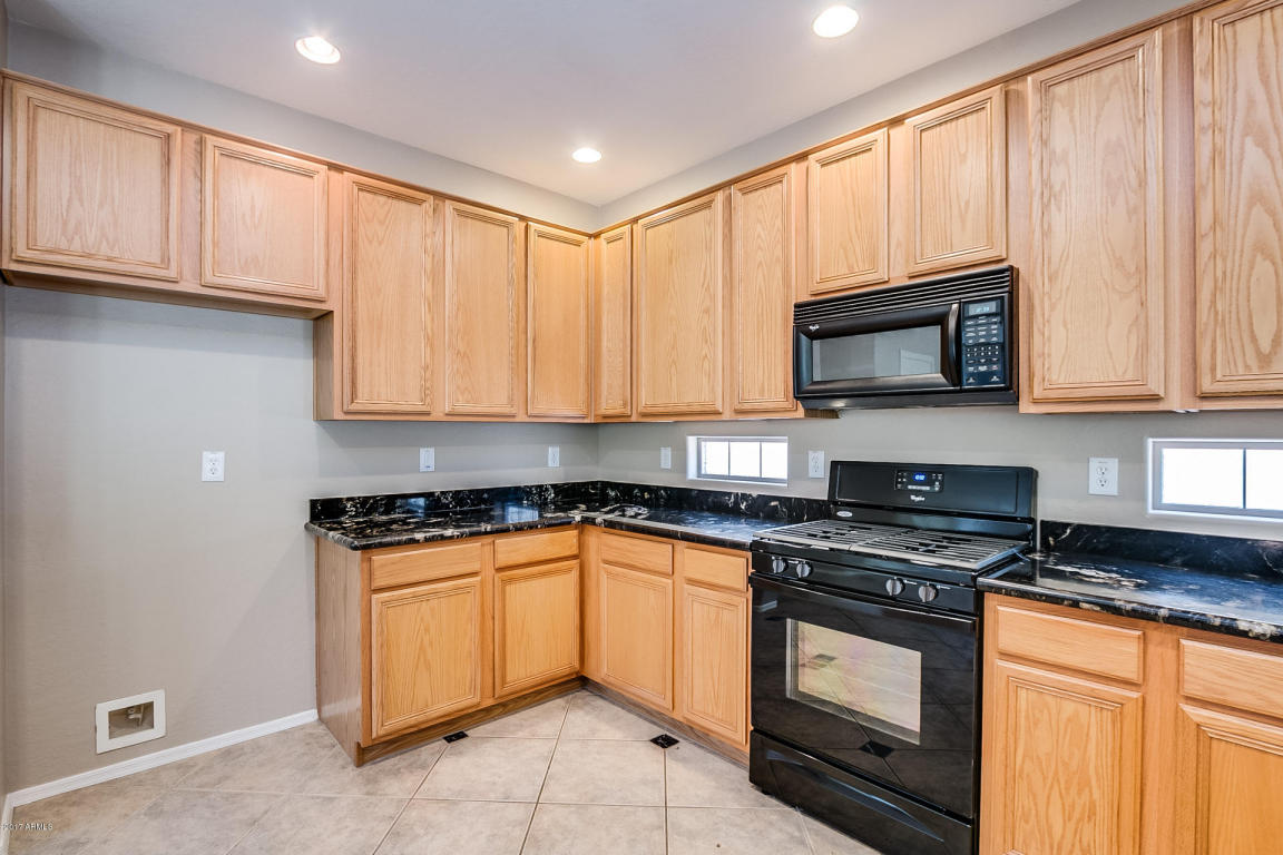 272 W Temple Ct, Gilbert, AZ 85233 photo 5