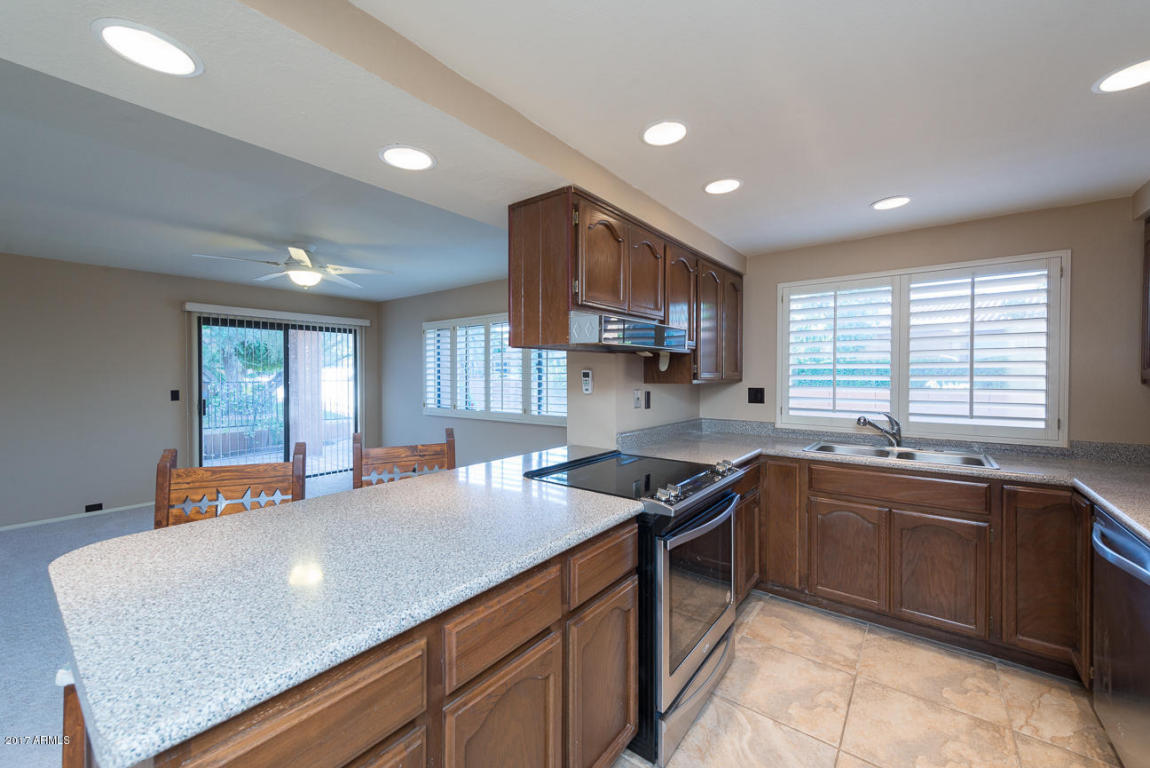 1101 E Tapatio Dr, Phoenix, AZ 85020 photo 2