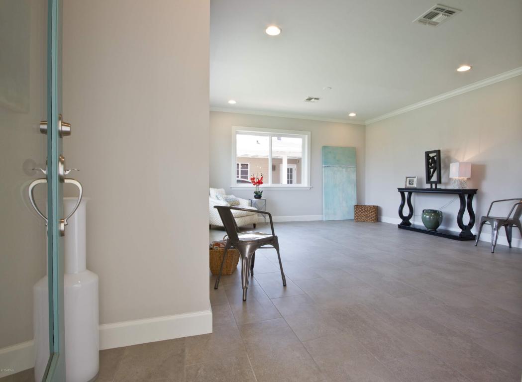 802 E State Ave, Phoenix, AZ 85020 photo 3