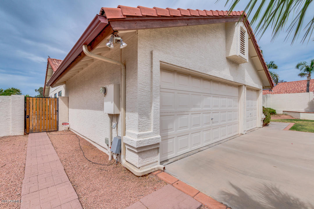5366 Enrose Cir, Mesa, AZ 85205 photo 3