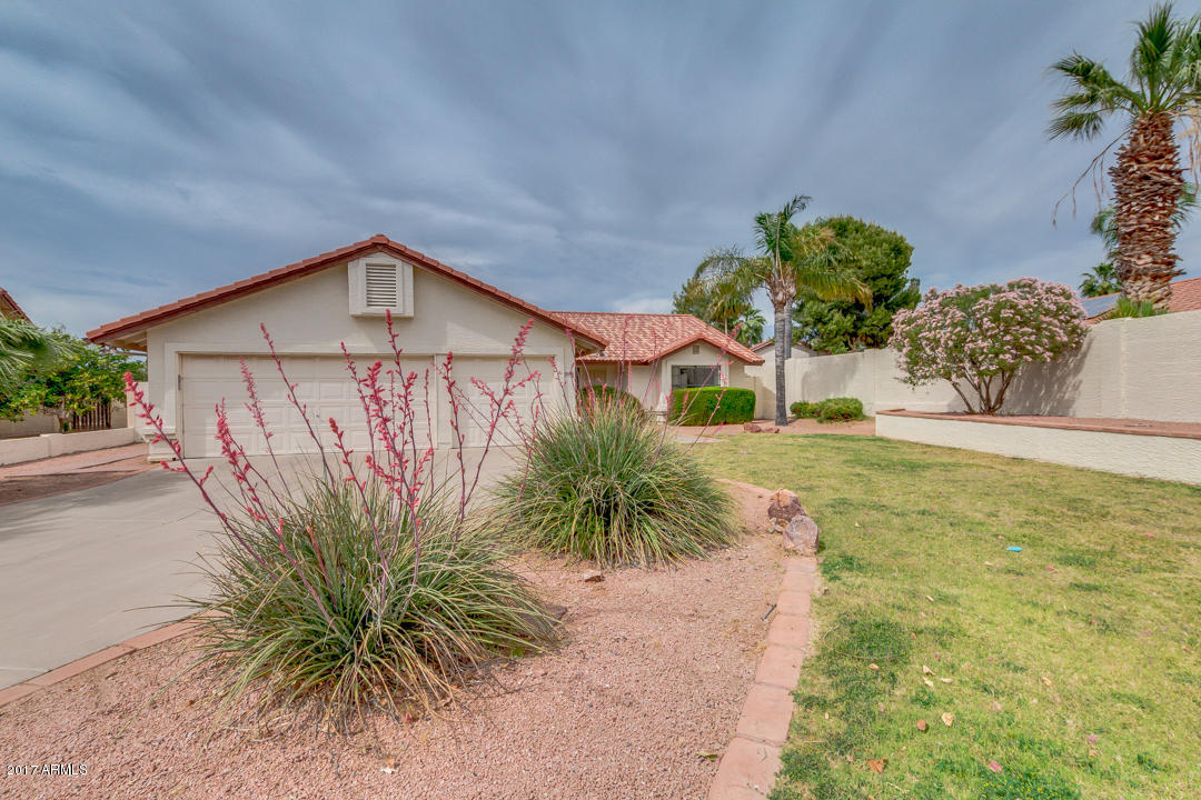 5366 Enrose Cir, Mesa, AZ 85205 photo 2