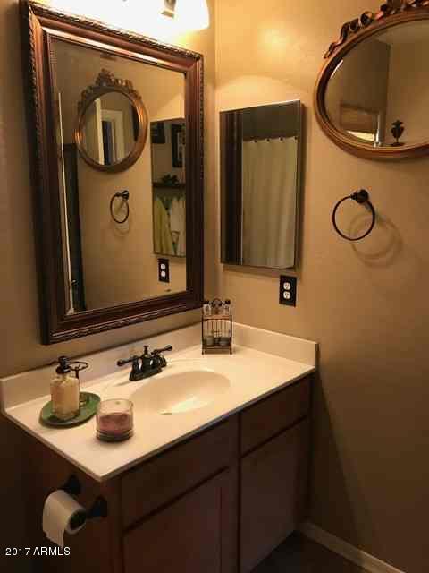 6917 S 7th Ln, Phoenix, AZ 85041 photo 19