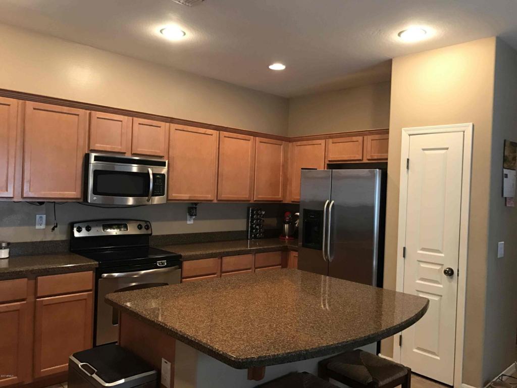 6917 S 7th Ln, Phoenix, AZ 85041 photo 5