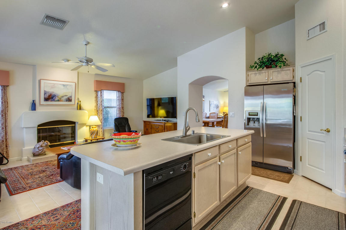 3421 E Kerry Ln, Phoenix, AZ 85050 photo 22