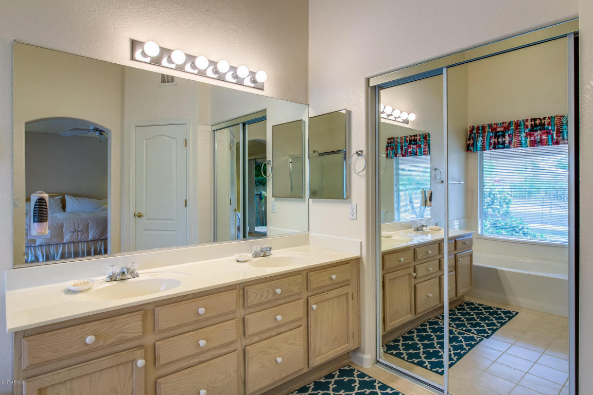 3421 E Kerry Ln, Phoenix, AZ 85050 photo 32