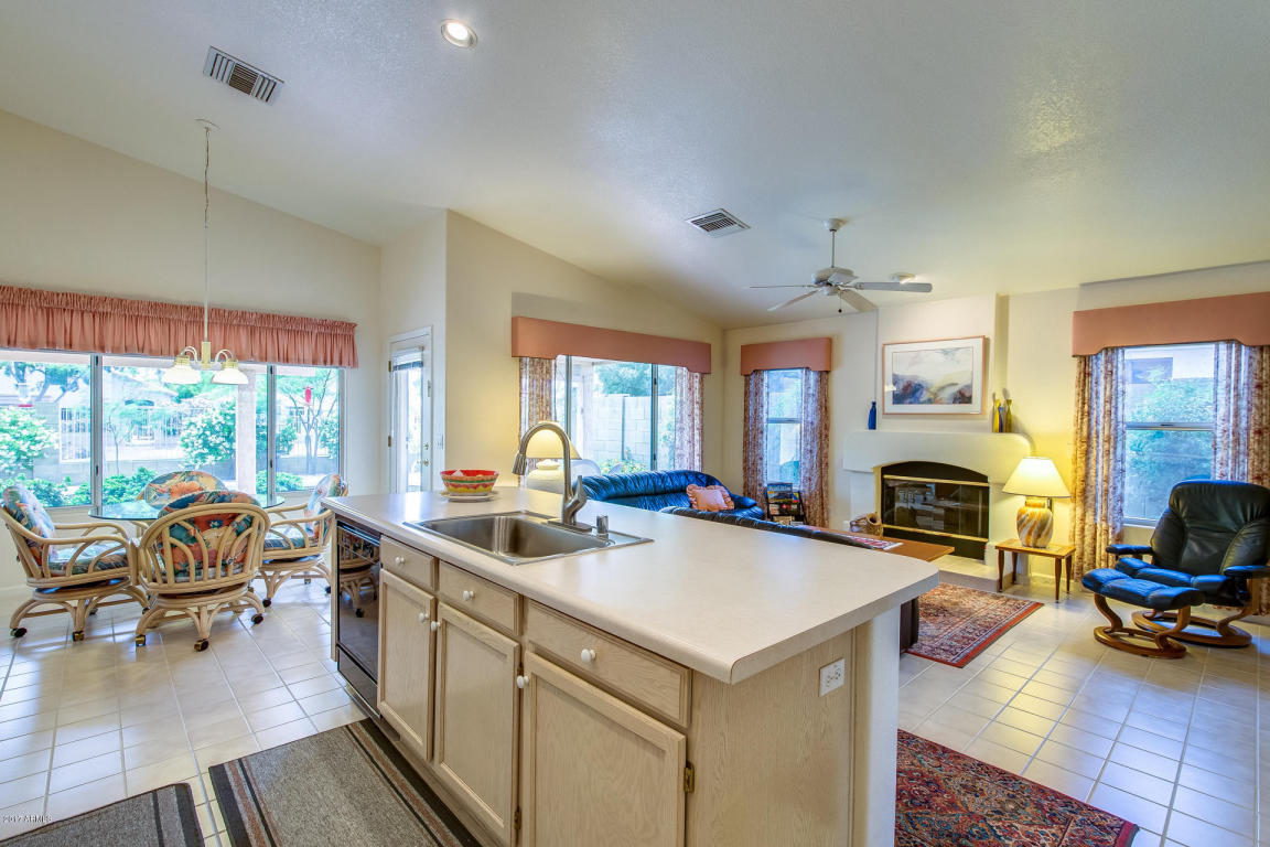 3421 E Kerry Ln, Phoenix, AZ 85050 photo 23