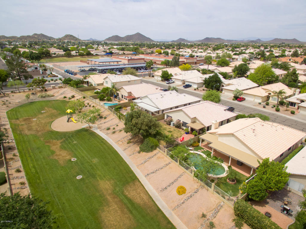 3421 E Kerry Ln, Phoenix, AZ 85050 photo 11