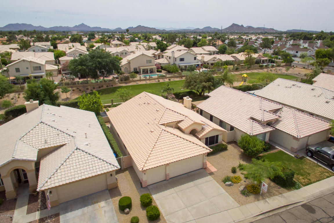 3421 E Kerry Ln, Phoenix, AZ 85050 photo 9