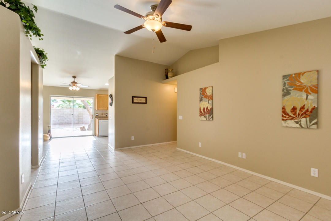 467 S San Marcos Dr, Apache Junction, AZ 85120 photo 3