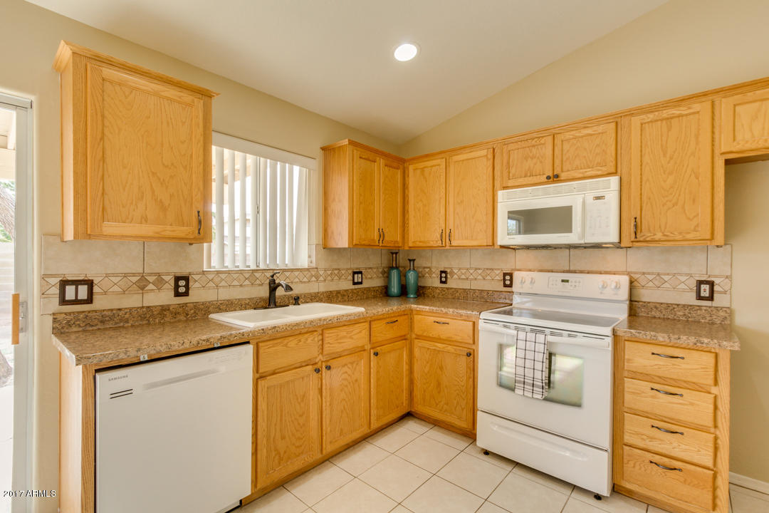 467 S San Marcos Dr, Apache Junction, AZ 85120 photo 8