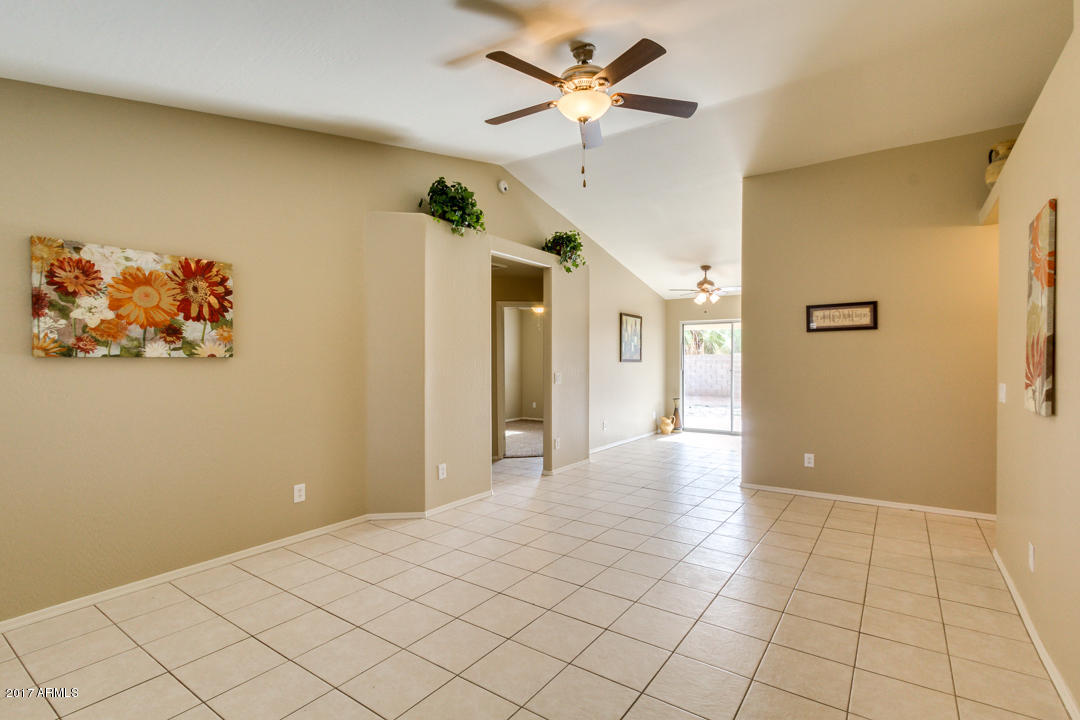 467 S San Marcos Dr, Apache Junction, AZ 85120 photo 2