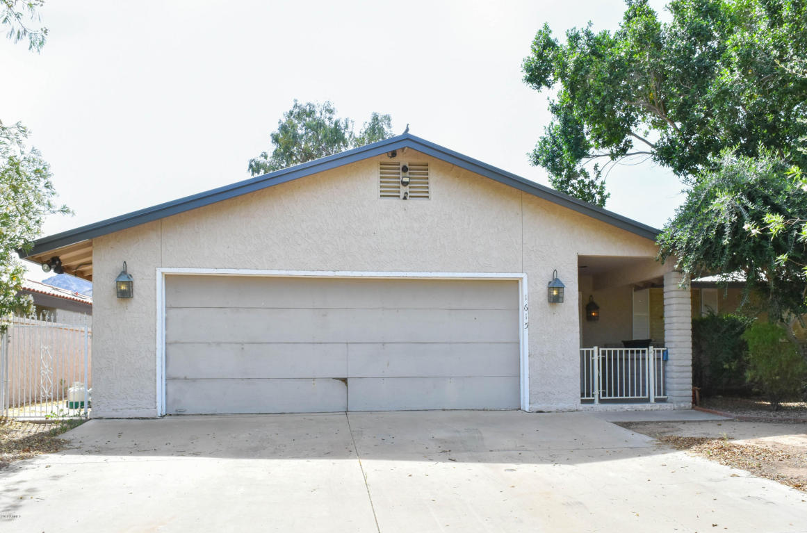 1615 Echo Ln, Phoenix, AZ 85020 photo 1