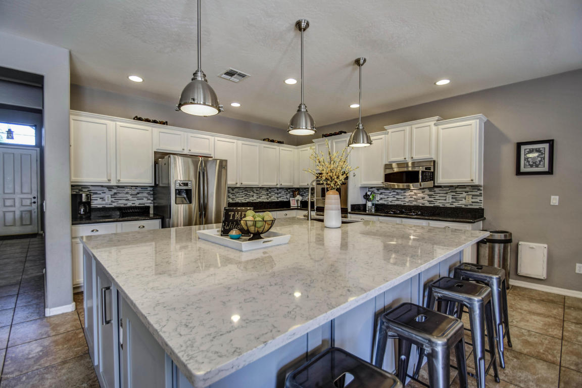 3771 E Ravenswood Dr, Gilbert, AZ 85298 photo 4