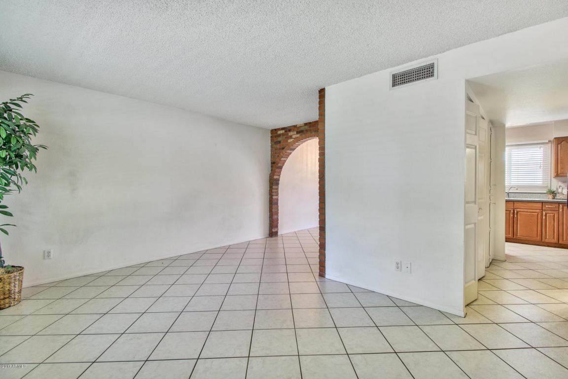 612 E Strahan Dr, Tempe, AZ 85283 photo 7