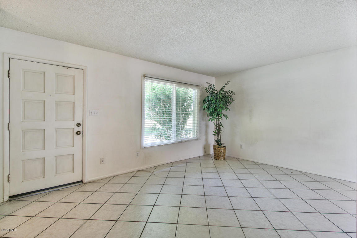612 E Strahan Dr, Tempe, AZ 85283 photo 4