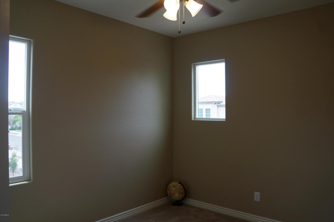 2229 E Pecan Rd, Phoenix, AZ 85040 photo 13