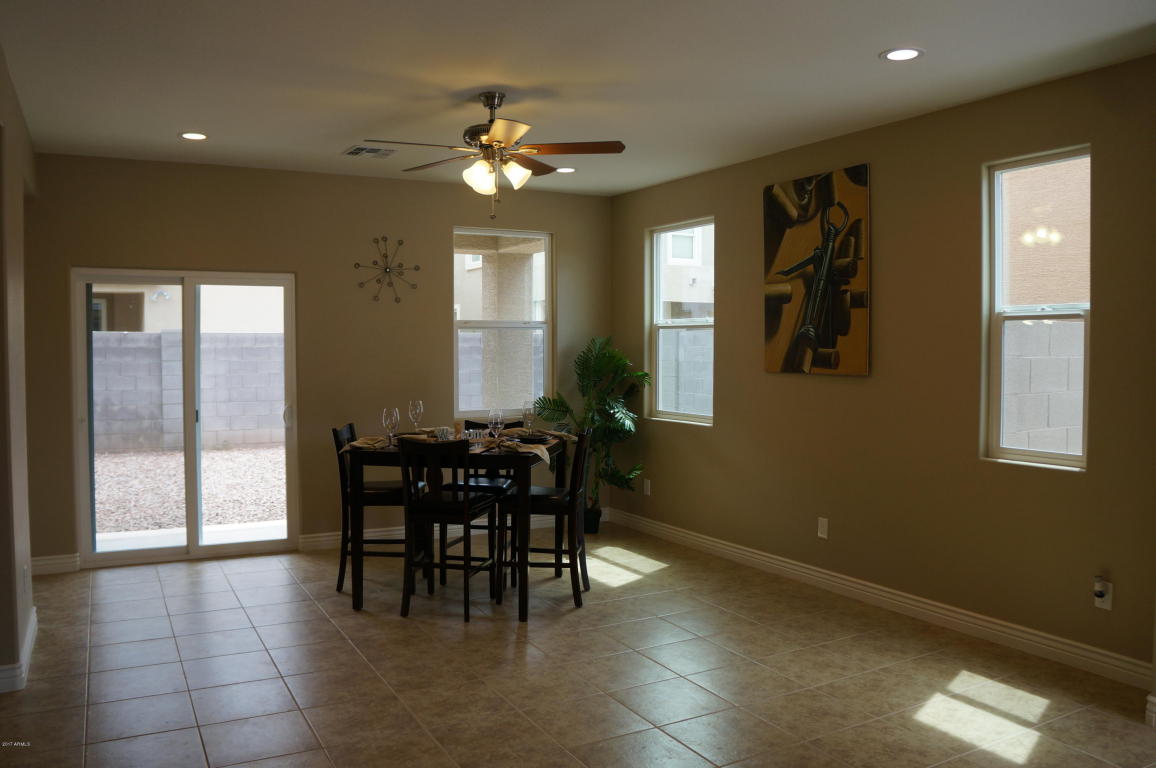 2229 E Pecan Rd, Phoenix, AZ 85040 photo 2