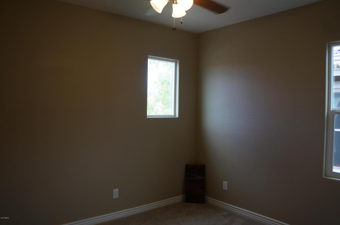 2229 E Pecan Rd, Phoenix, AZ 85040 photo 12