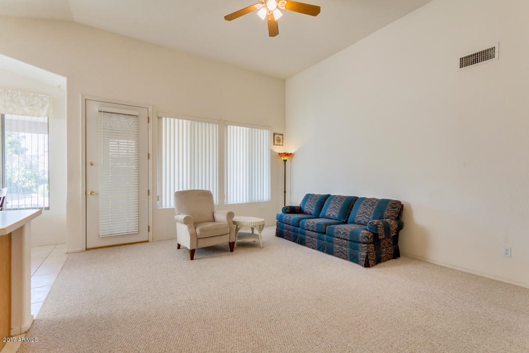 4704 E Robin Ln, Phoenix, AZ 85050 photo 12