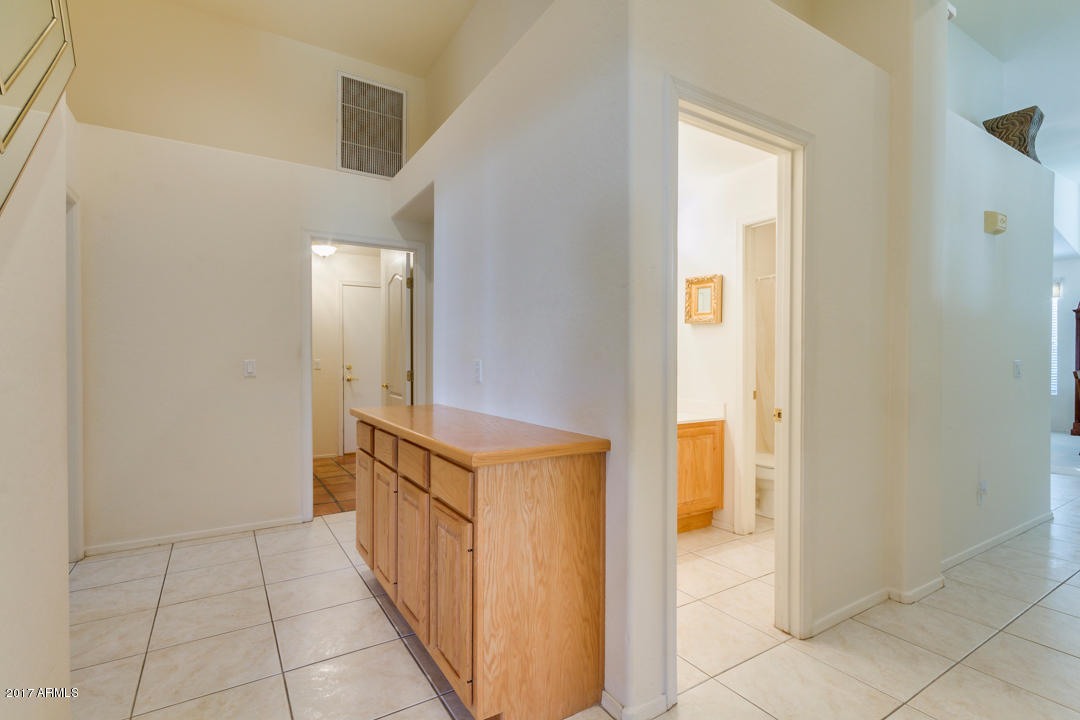 4704 E Robin Ln, Phoenix, AZ 85050 photo 24