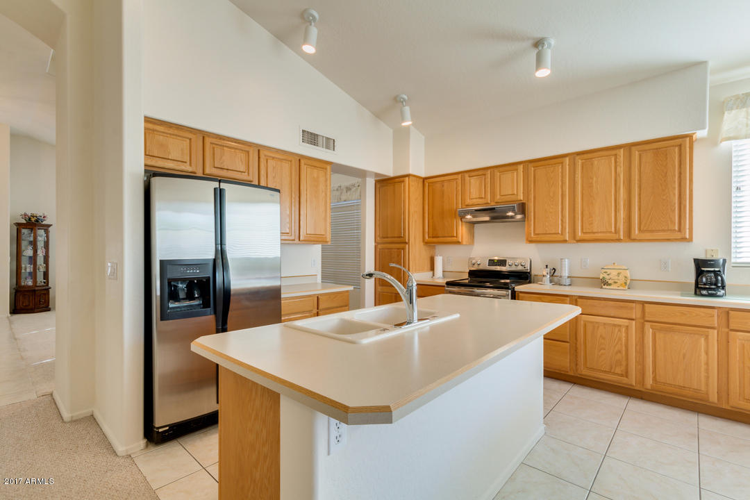 4704 E Robin Ln, Phoenix, AZ 85050 photo 18