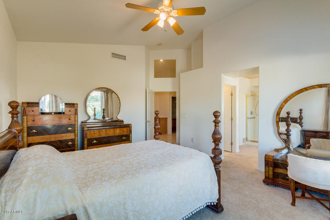 4704 E Robin Ln, Phoenix, AZ 85050 photo 28