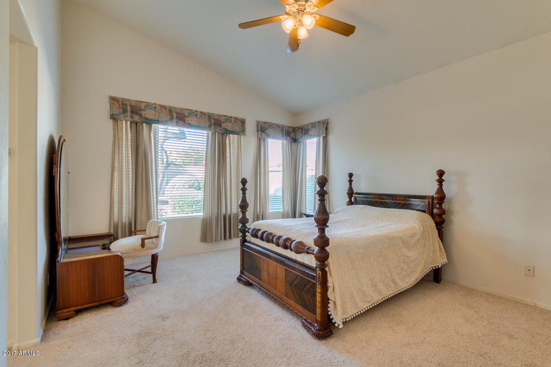4704 E Robin Ln, Phoenix, AZ 85050 photo 26