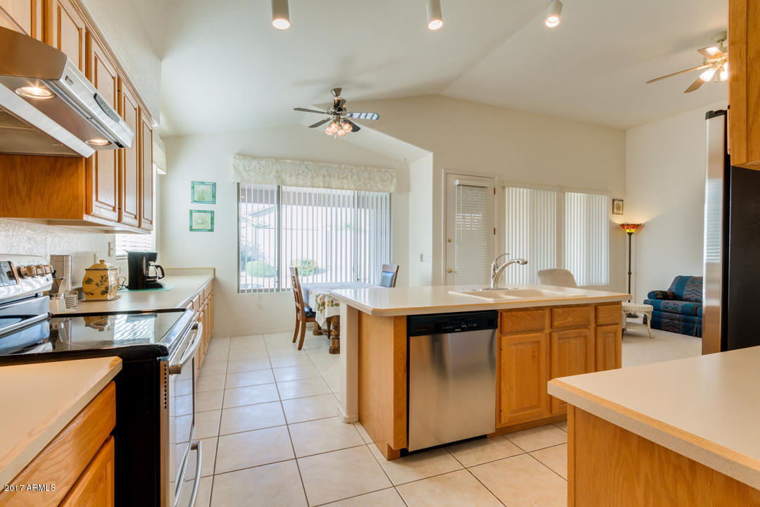 4704 E Robin Ln, Phoenix, AZ 85050 photo 16