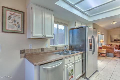 831 E Audrey Ln, Phoenix, AZ 85022 photo 8