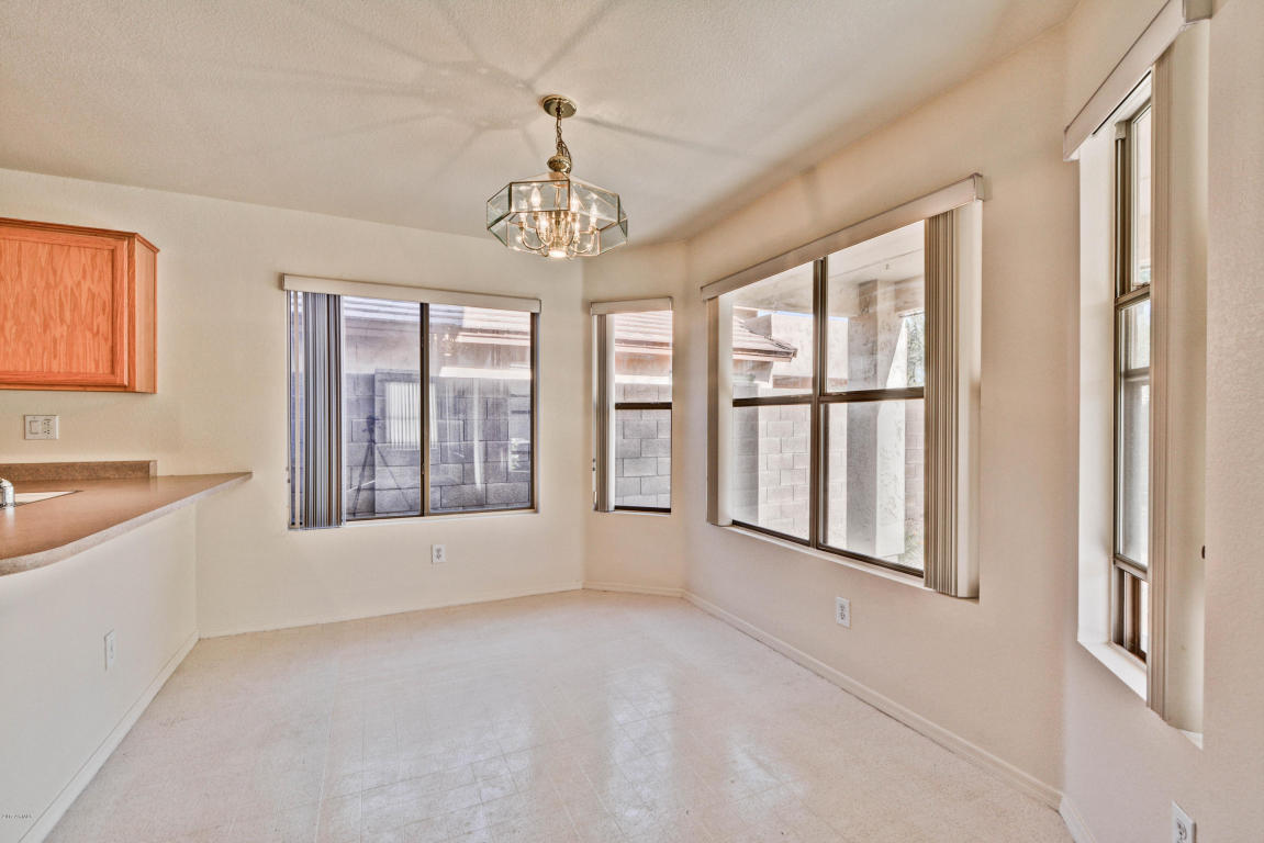 4628 E Mossman Rd, Phoenix, AZ 85050 photo 9