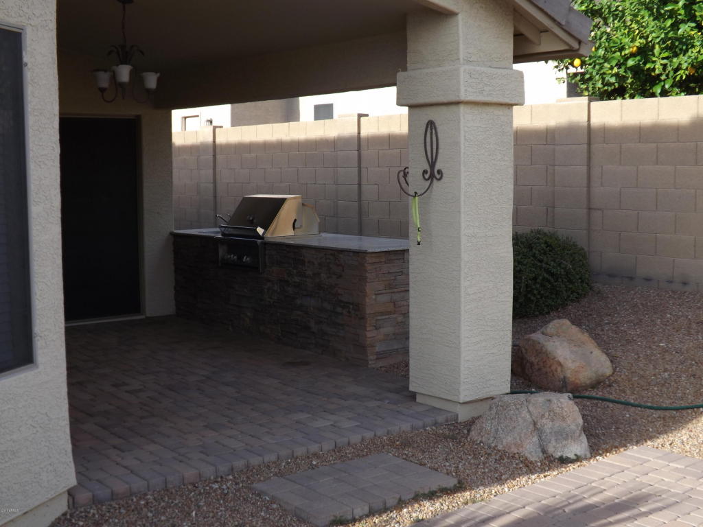 25838 N Singbush Loop, Phoenix, AZ 85083 photo 10