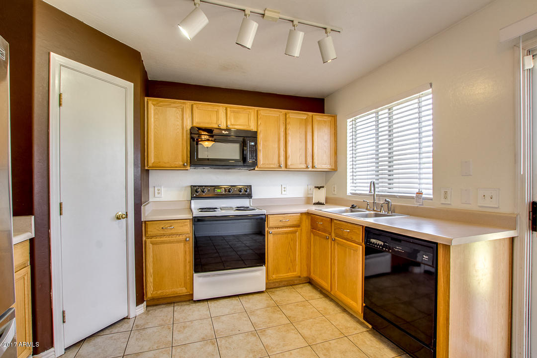 8702 E Knowles Ave, Mesa, AZ 85209 photo 13