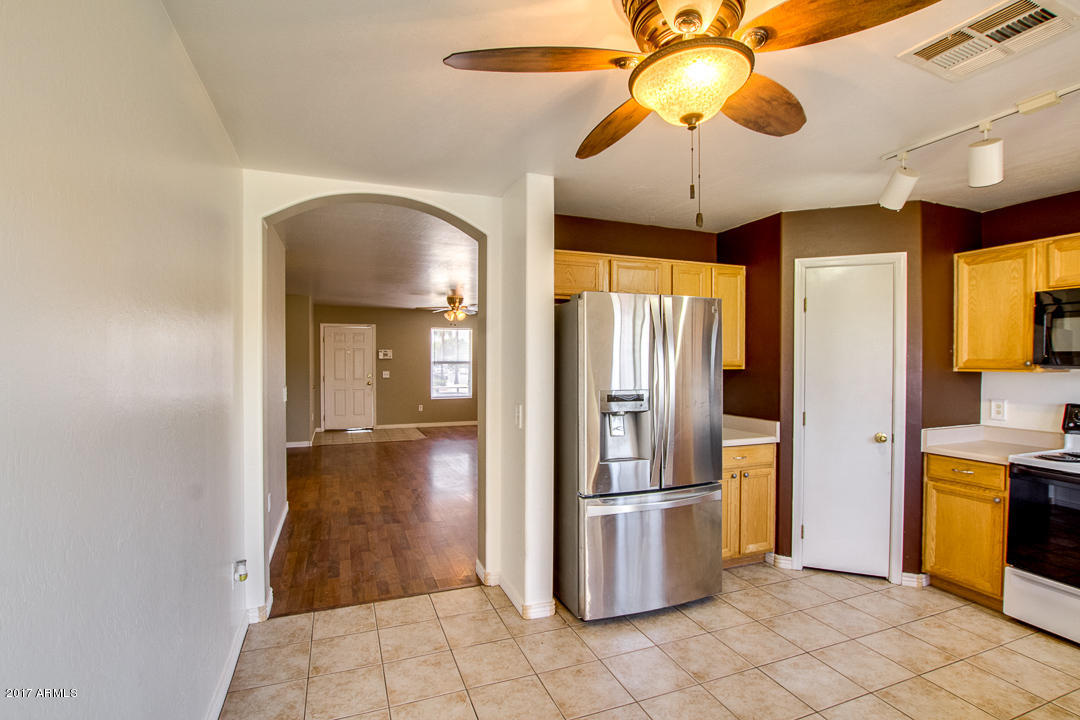 8702 E Knowles Ave, Mesa, AZ 85209 photo 10