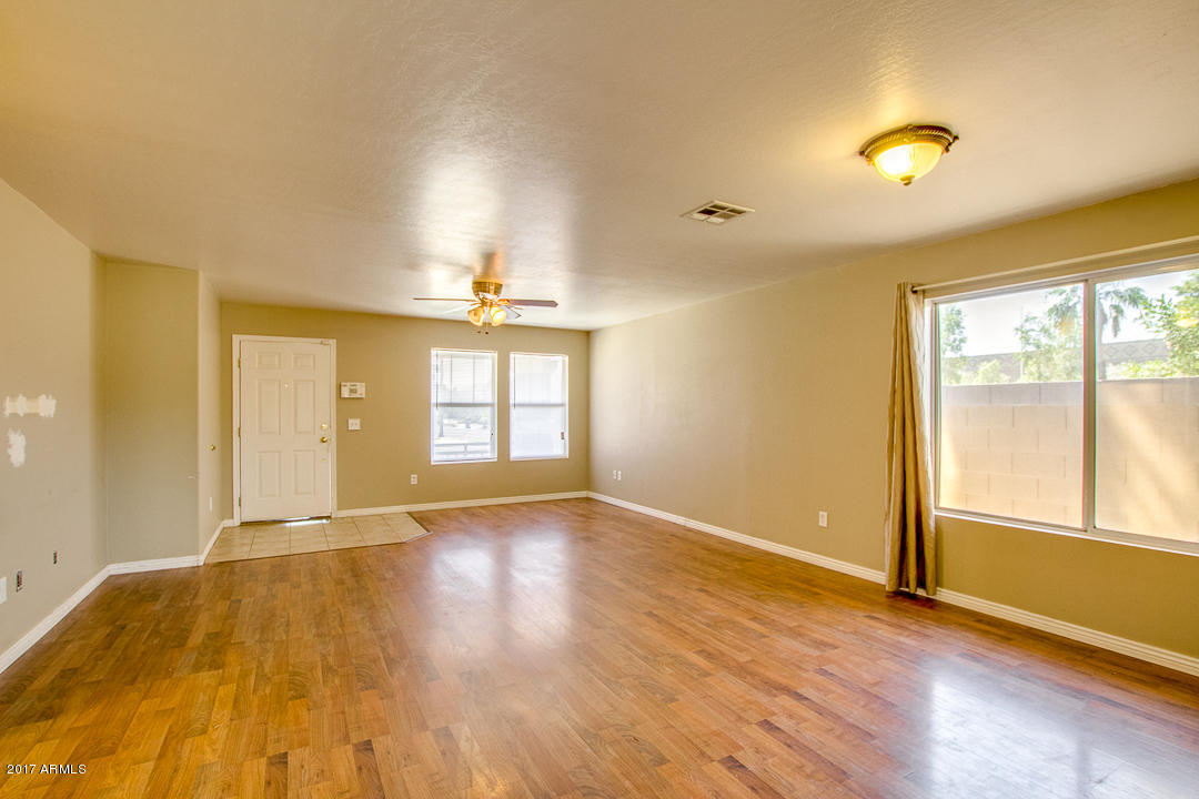 8702 E Knowles Ave, Mesa, AZ 85209 photo 9