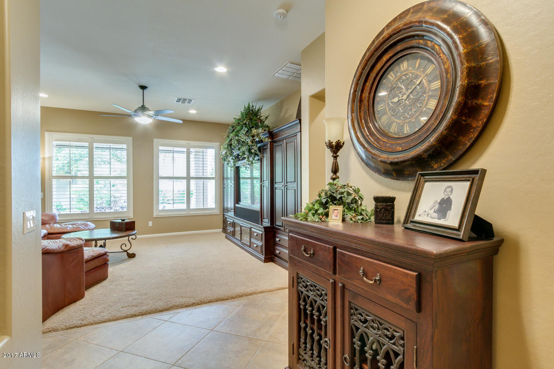 6450 S Trophy Ct, Gilbert, AZ 85298 photo 7