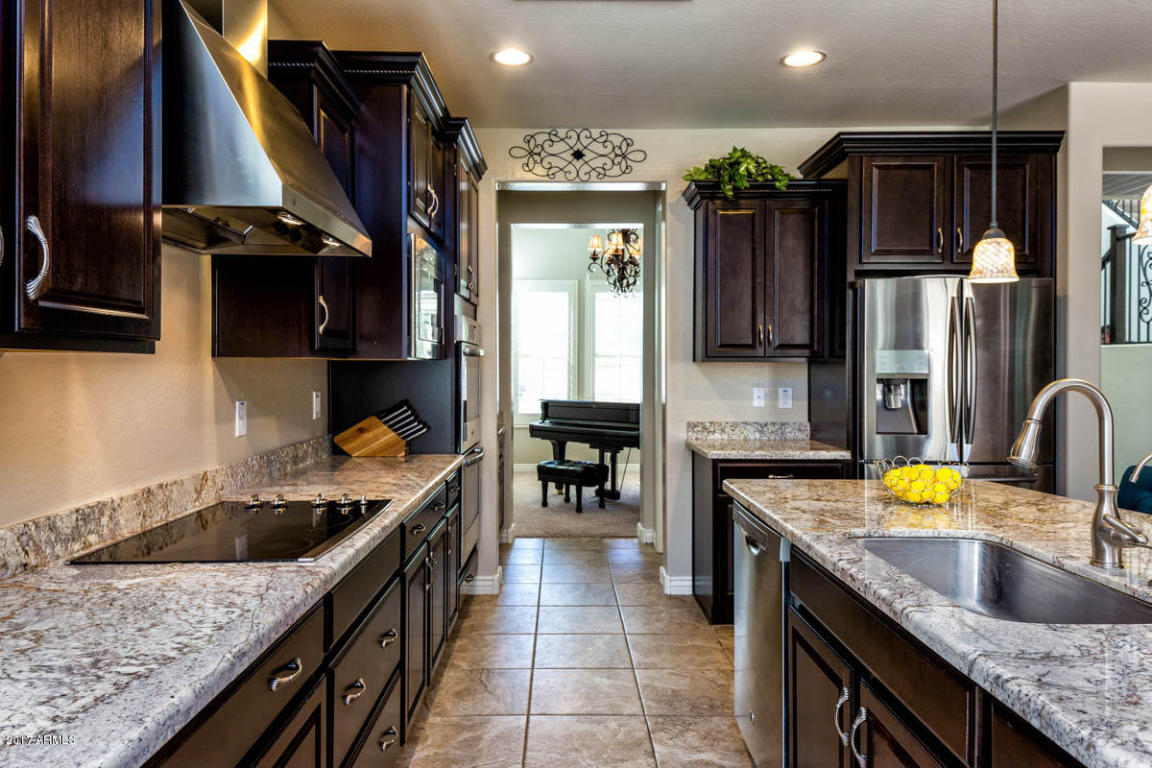 2215 E Indian Wells Dr, Gilbert, AZ 85298 photo 7