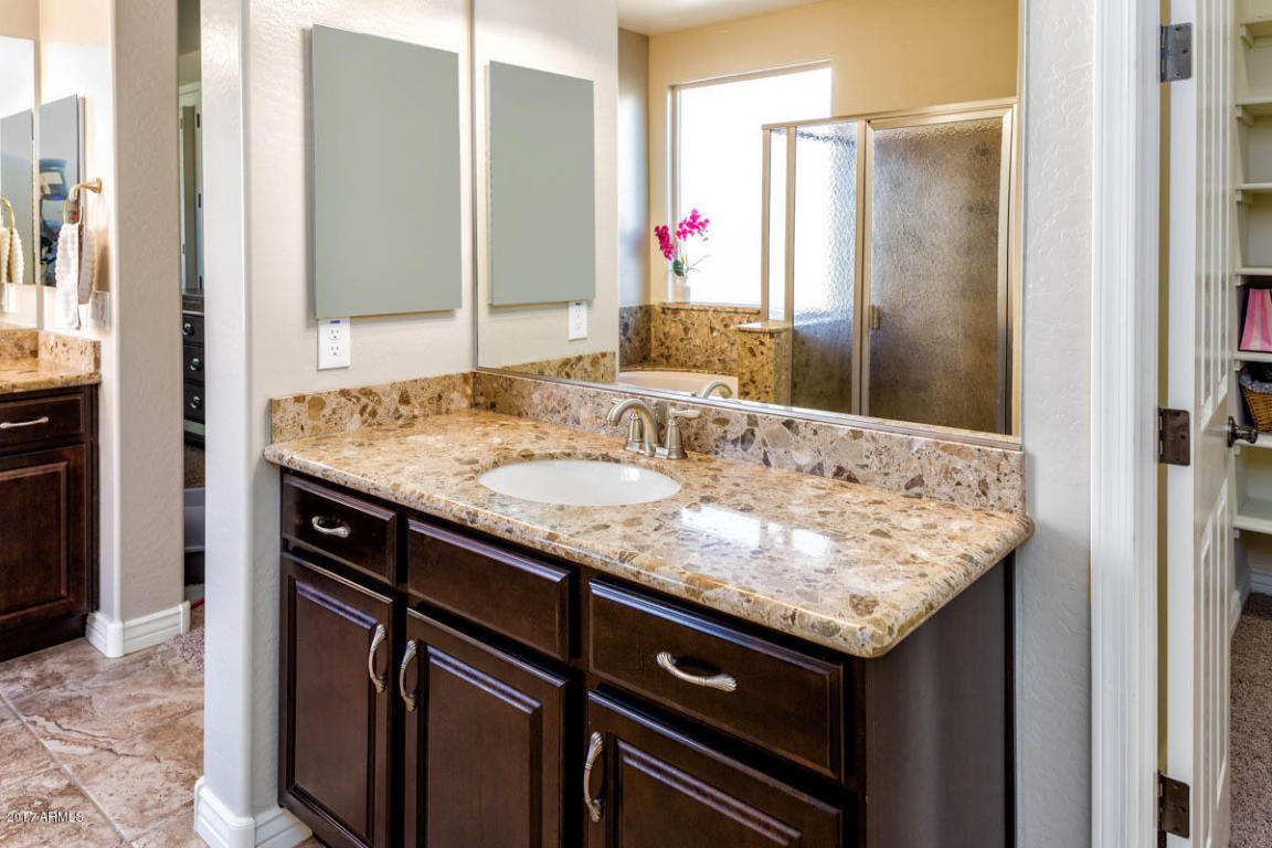 2215 E Indian Wells Dr, Gilbert, AZ 85298 photo 17