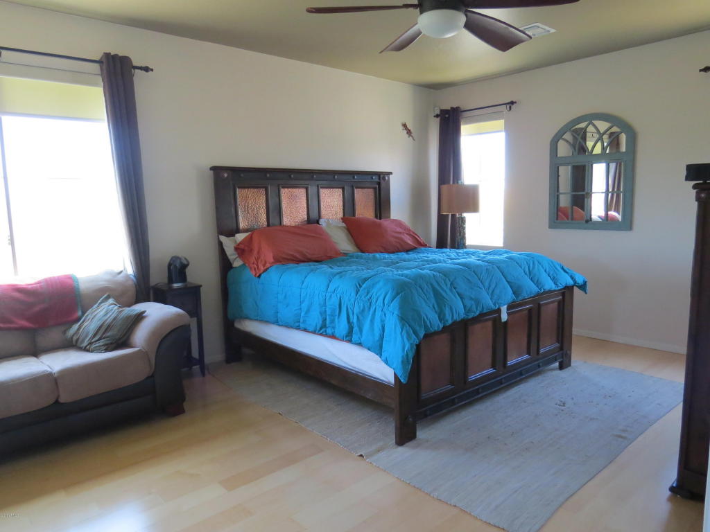849 E Devon Rd, Gilbert, AZ 85296 photo 9