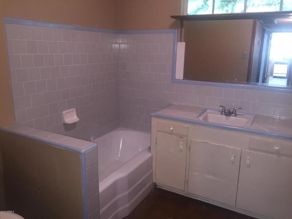 4033 E Pinchot Ave, Phoenix, AZ 85018 photo 13