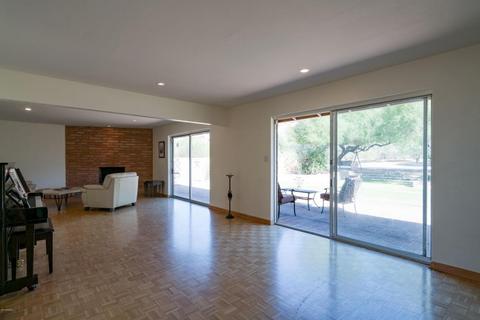 5302 E Palomino Rd, Phoenix, AZ 85018 photo 18