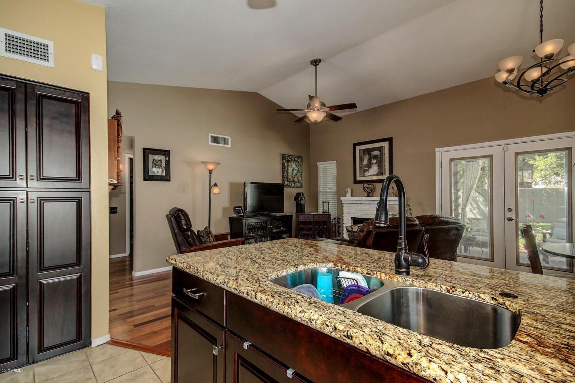 4402 E Vineyard Rd, Phoenix, AZ 85042 photo 6