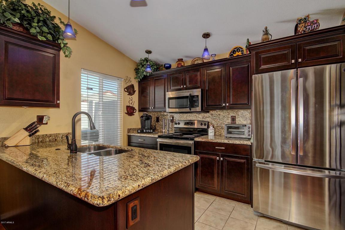 4402 E Vineyard Rd, Phoenix, AZ 85042 photo 1