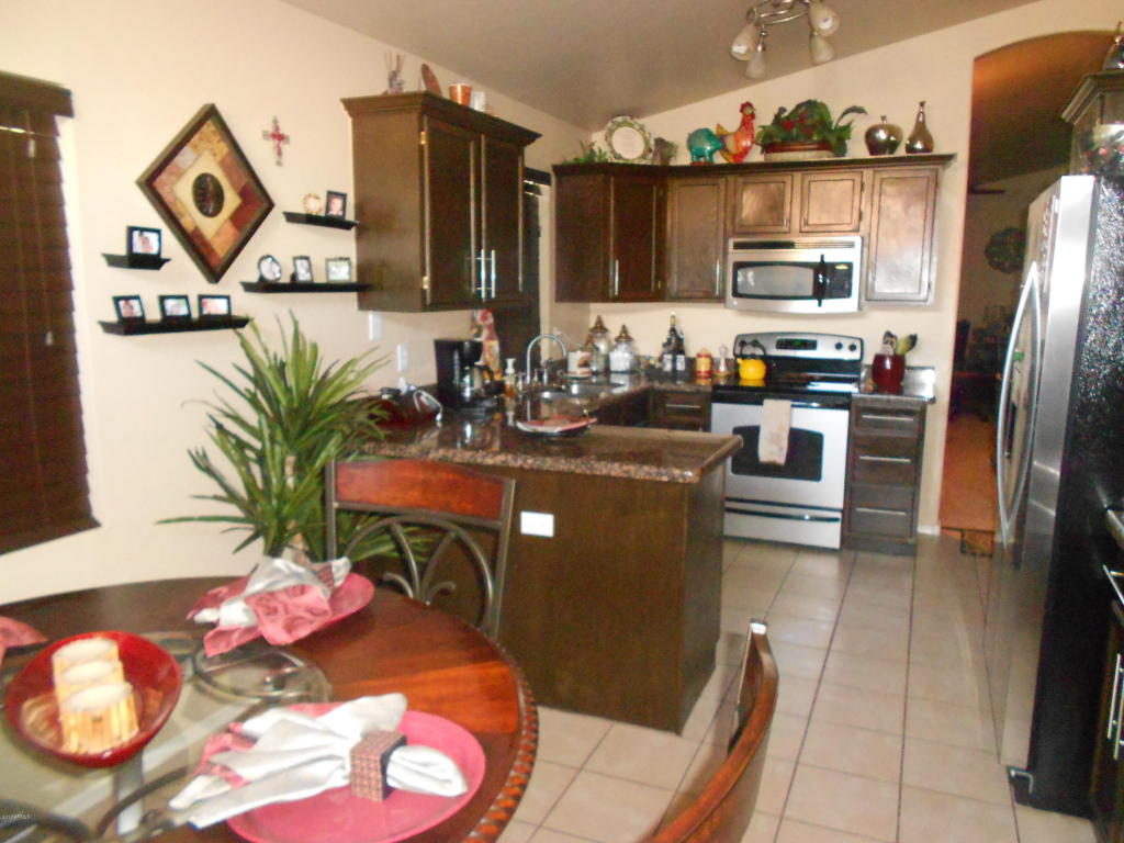 419 E Glenhaven Dr, Phoenix, AZ 85048 photo 4