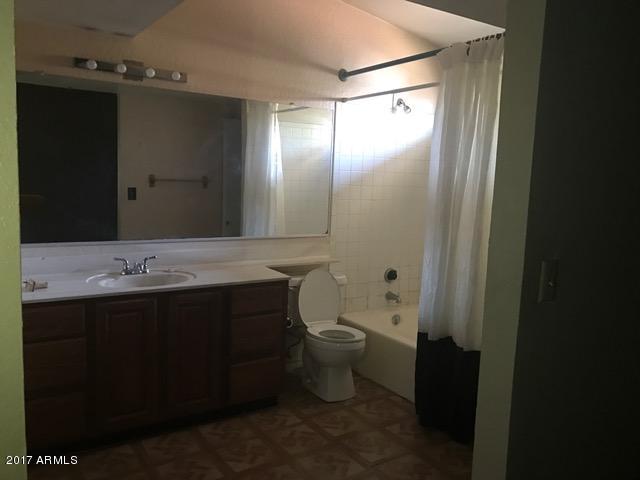 10030 W Montecito Ave, Phoenix, AZ 85037 photo 8