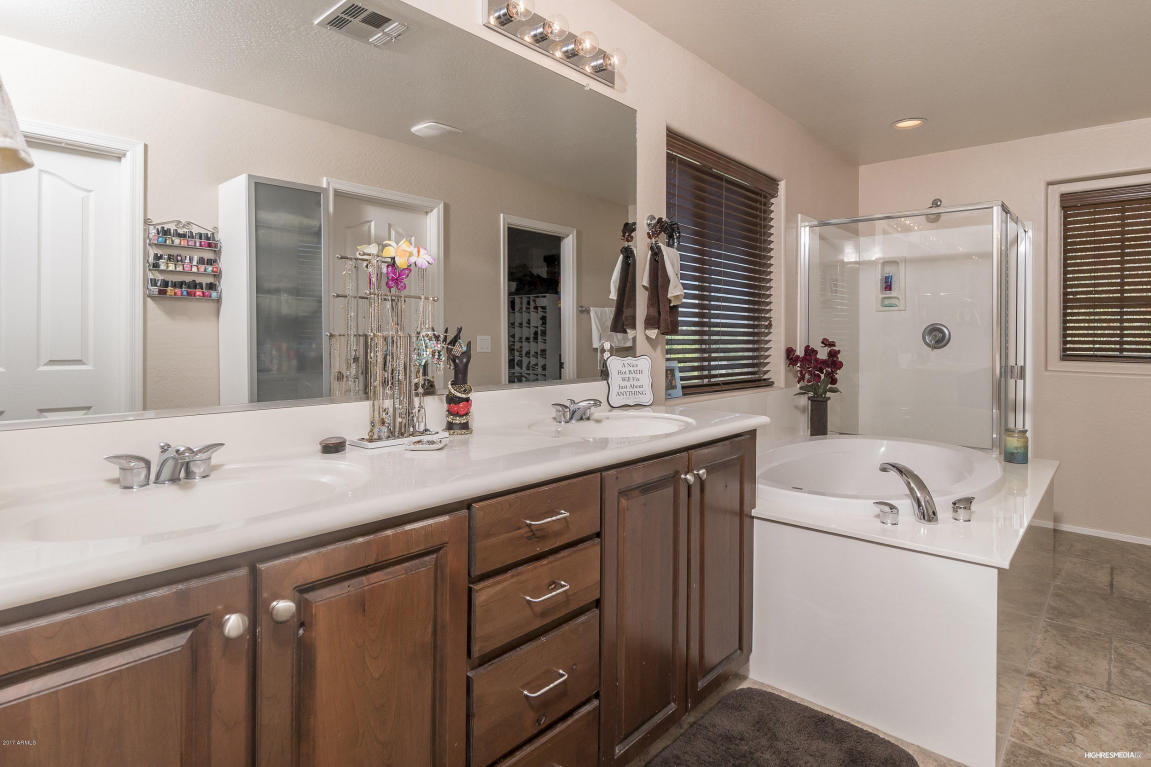 2768 E Del Rio St, Gilbert, AZ 85295 photo 9